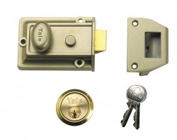 Yale Locks P77 Traditional Nightlatch 60mm Backset Nickel Brass Finish Visi